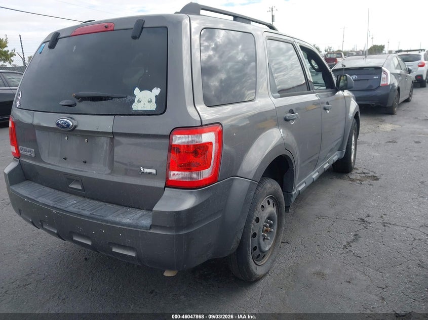 2011 FORD ESCAPE auction photo 4