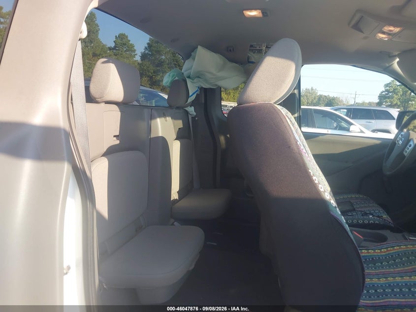 2019 NISSAN FRONTIER auction photo 8