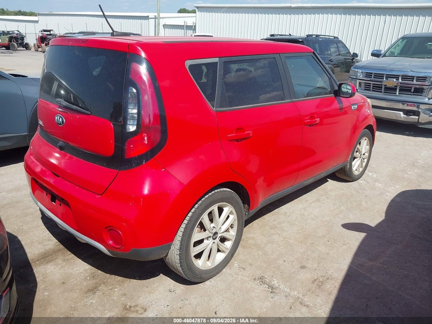 2017 KIA SOUL auction photo 4