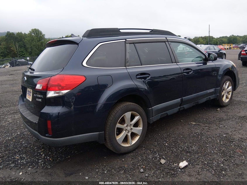 2014 SUBARU OUTBACK auction photo 4