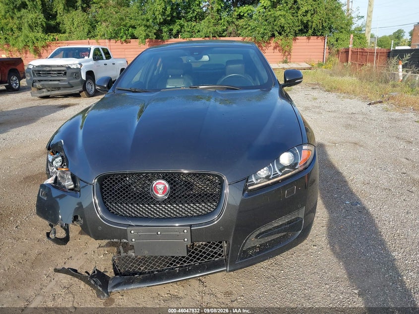 JAGUAR XF - zdjęcie 12