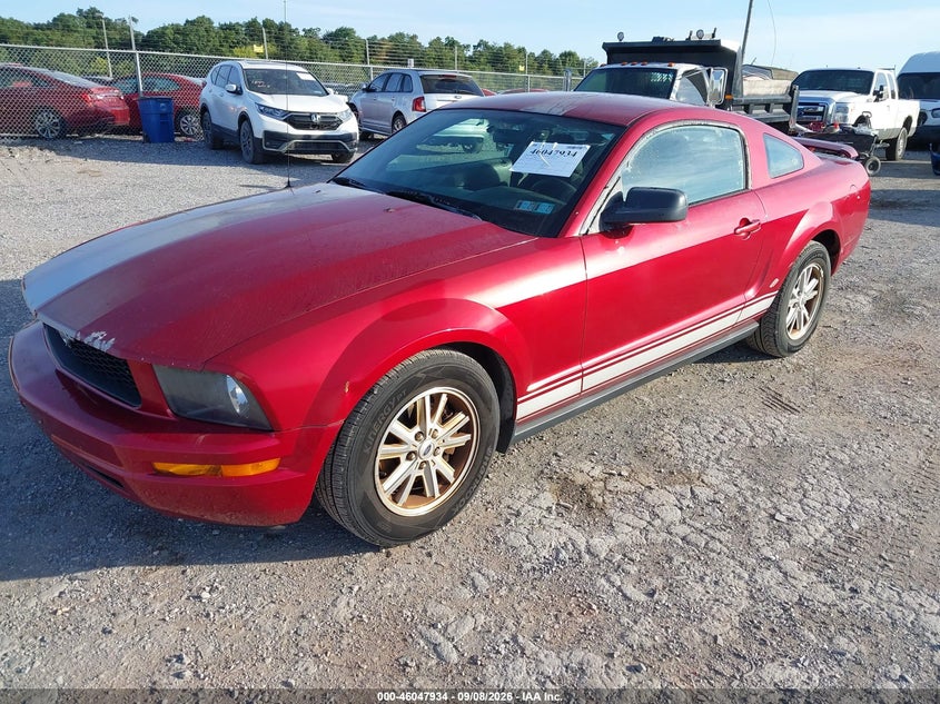 2006 FORD MUSTANG auction photo 2