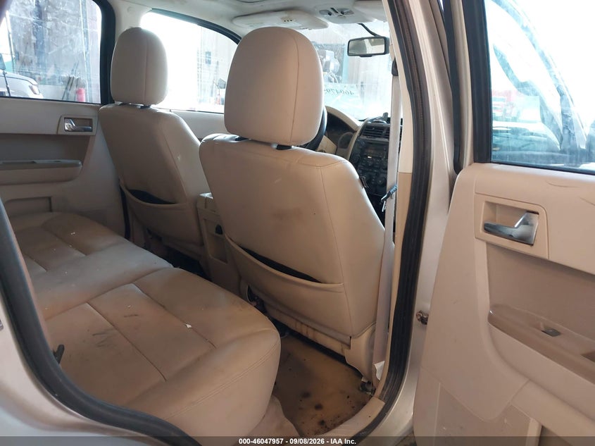 2010 FORD ESCAPE auction photo 8