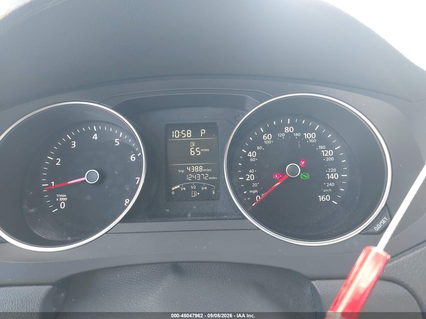 2015 VOLKSWAGEN JETTA auction photo 7