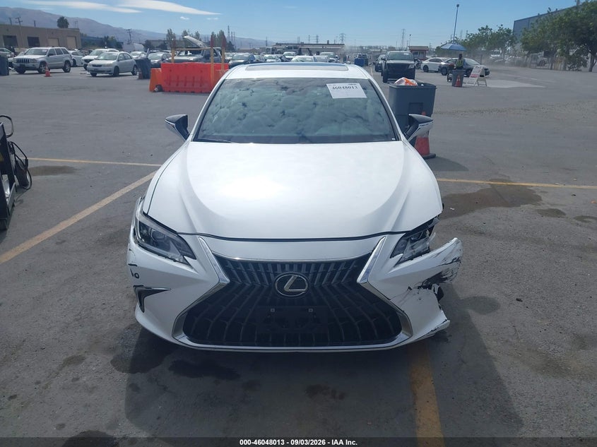 2024 LEXUS ES 300H · Фото 12