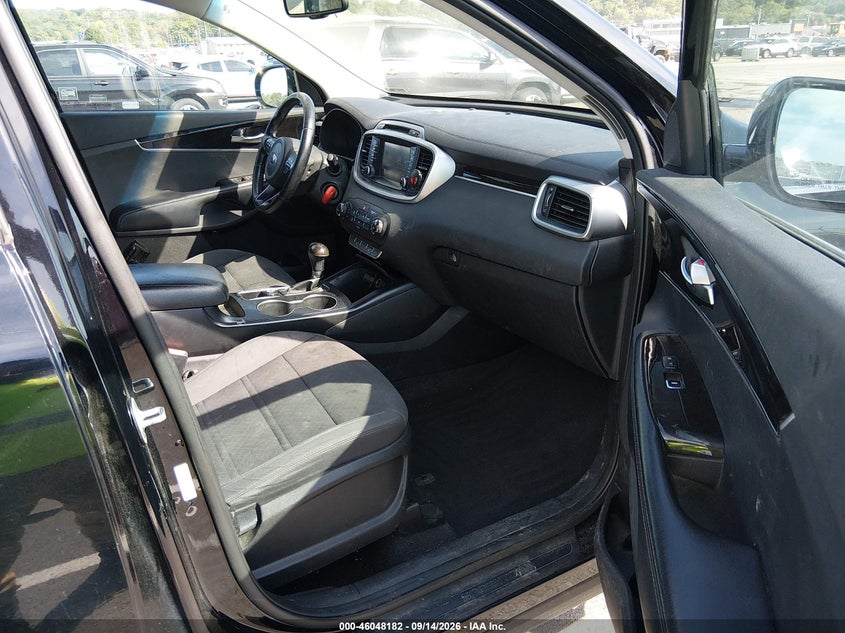 Vin: 5xypgda32hg238173, lot: 46547637, kia sorento 2.4l lx 20174