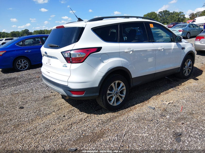 Vin: 1fmcu9gd0juc88302, lot: 46547661, ford escape se 20184
