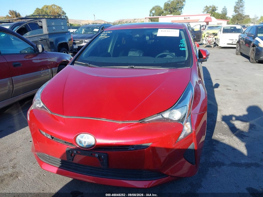 2016 TOYOTA PRIUS auction photo 6