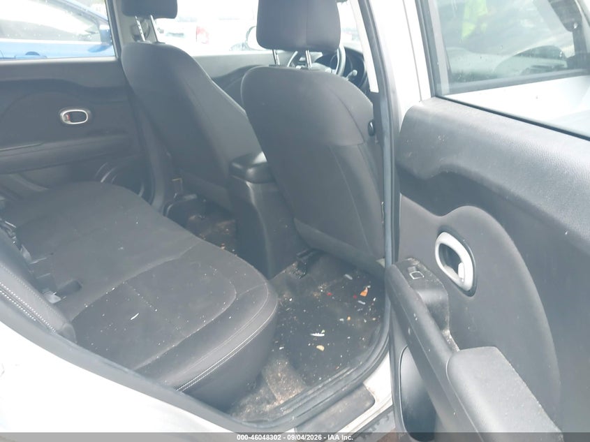 2017 KIA SOUL auction photo 8