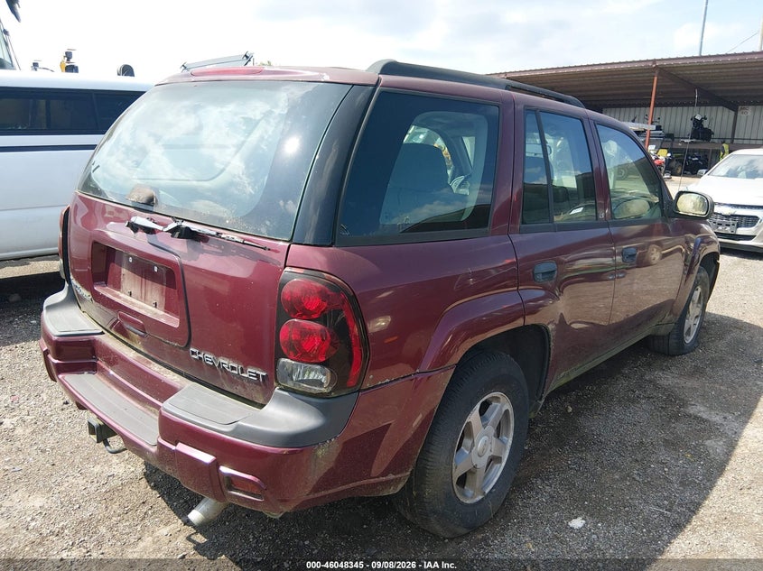 2004 CHEVROLET TRAILBLAZER auction photo 4