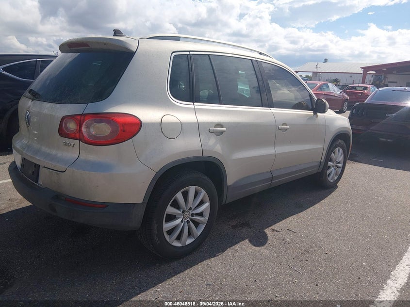 2011 VOLKSWAGEN TIGUAN auction photo 4