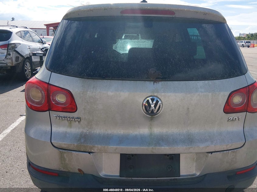 2011 VOLKSWAGEN TIGUAN auction photo 6