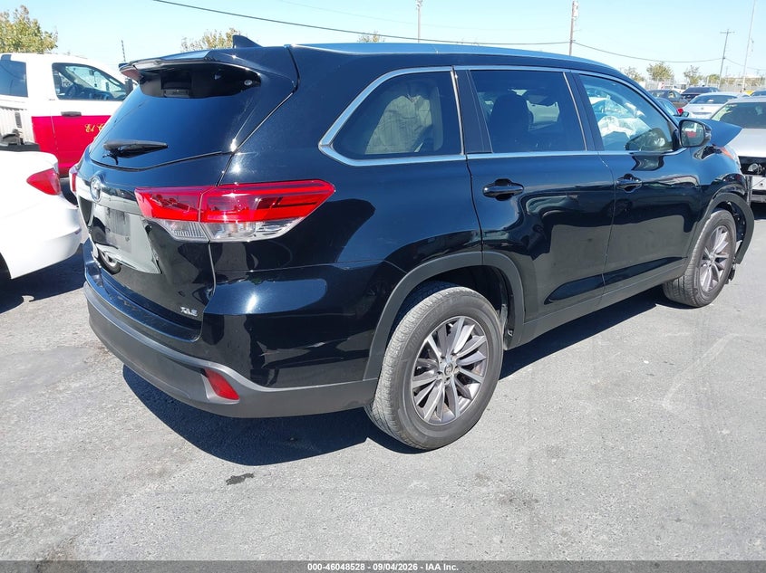 2019 TOYOTA HIGHLANDER auction photo 4