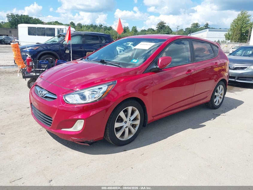 2013 HYUNDAI ACCENT auction photo 2