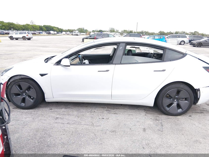 2021 TESLA MODEL 3 STANDARD RANGE PLUS REAR-WHEEL DRIVE · Фото 14