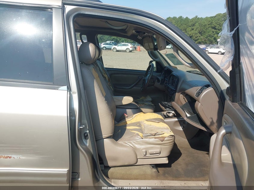2002 TOYOTA SEQUOIA auction photo 5