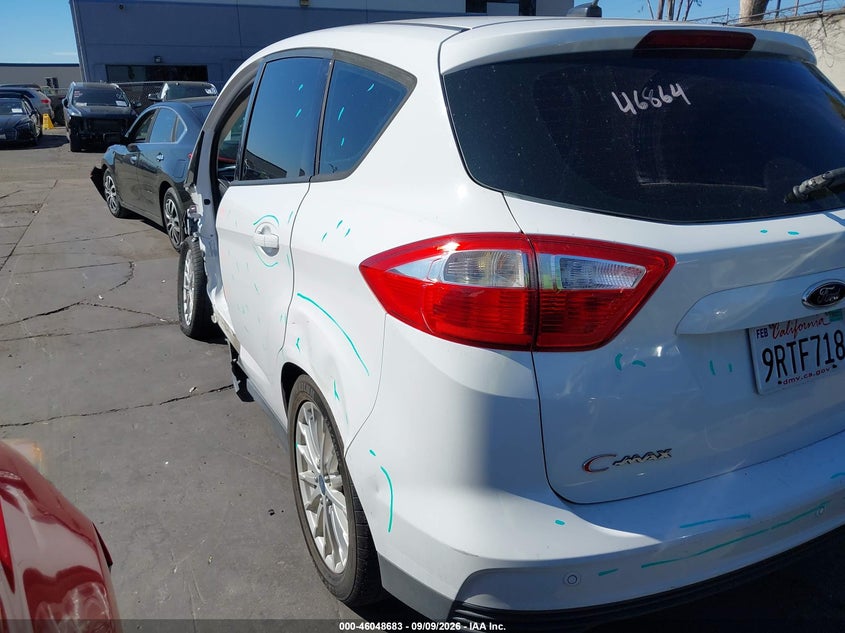 Vin: 1fadp5au1dl502120, lot: 46548138, ford c-max hybrid se 20133