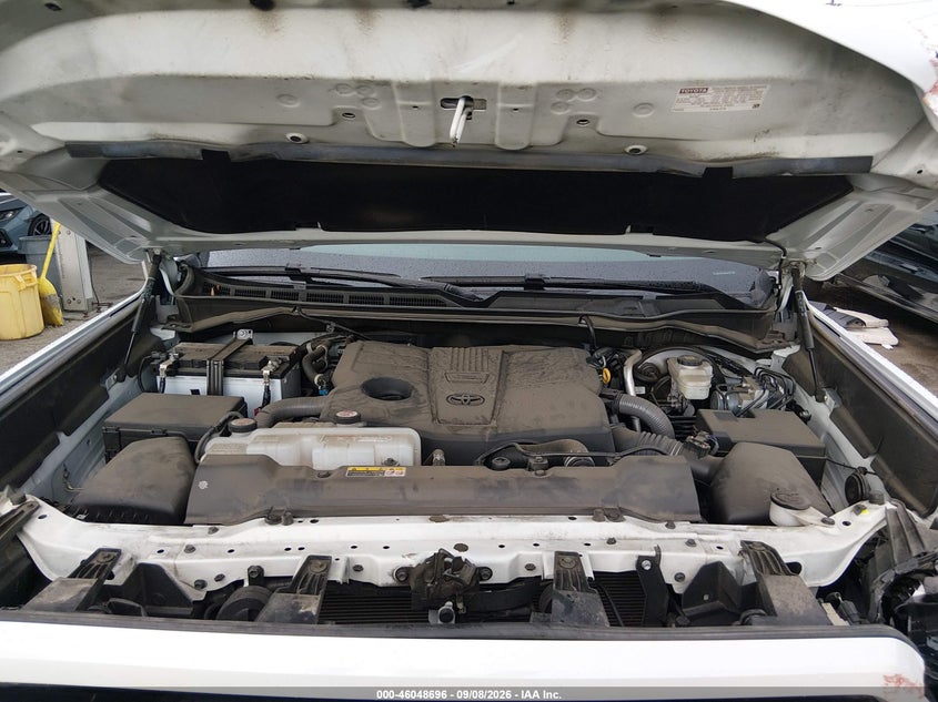 TOYOTA TUNDRA - zdjęcie 10