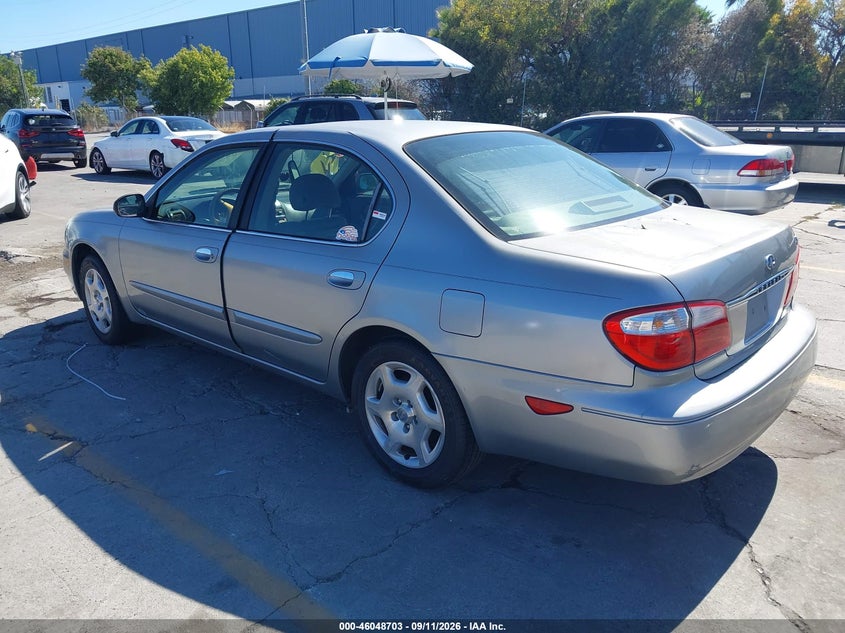 2001 INFINITI I30 auction photo 3