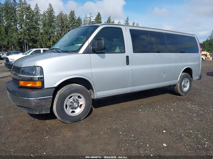 2018 CHEVROLET EXPRESS 3500 auction photo 2