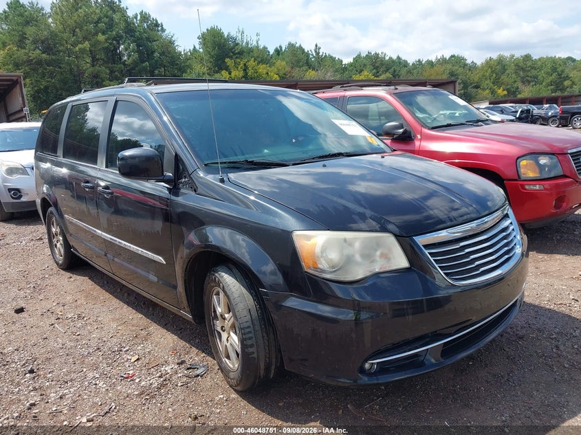 2012 CHRYSLER TOWN & COUNTRY auction photo 1