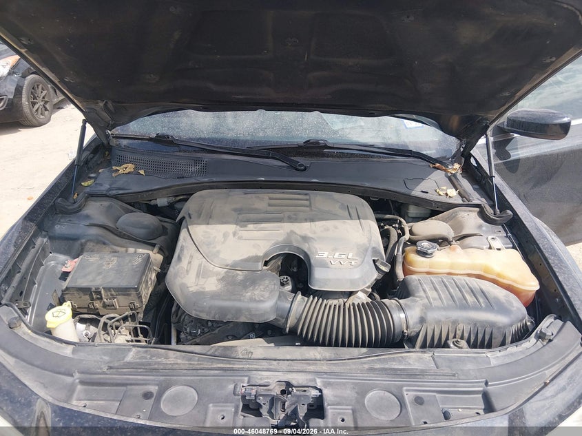 2014 CHRYSLER 300 · Фото 10