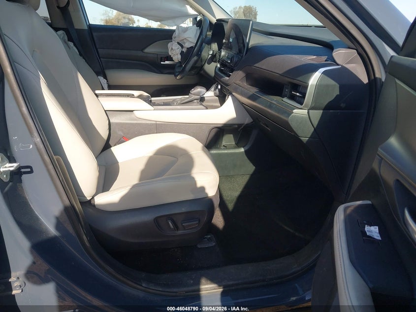 TOYOTA GRAND HIGHLANDER 2024 VIN 5TDACAB56RS027711