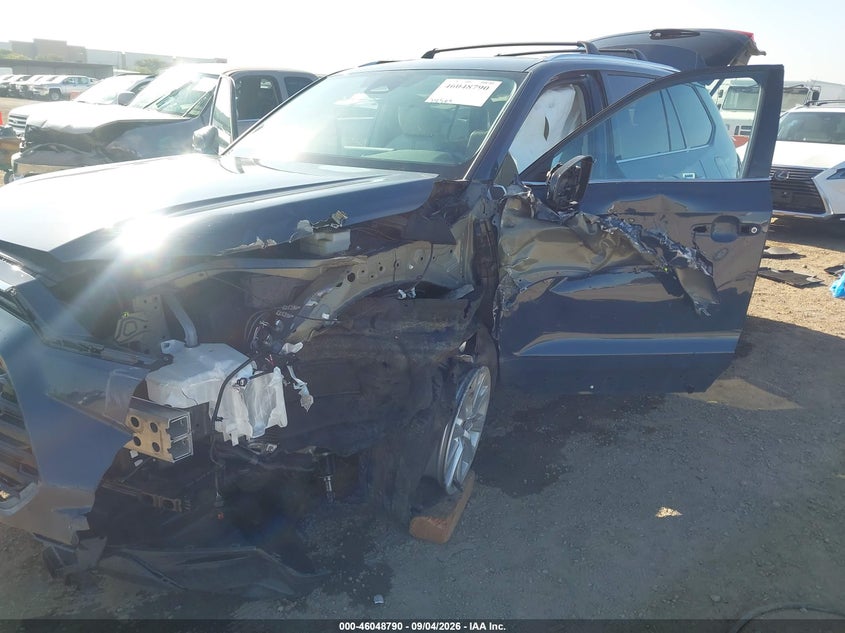 TOYOTA GRAND HIGHLANDER 2024 VIN 5TDACAB56RS027711