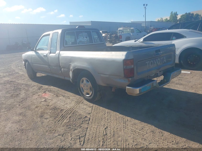 1994 TOYOTA PICKUP auction photo 3