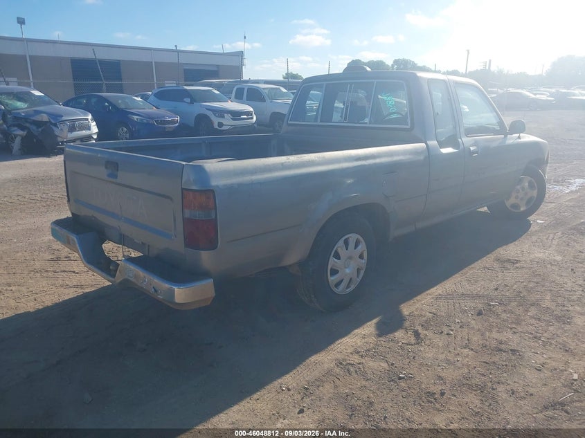 1994 TOYOTA PICKUP auction photo 4