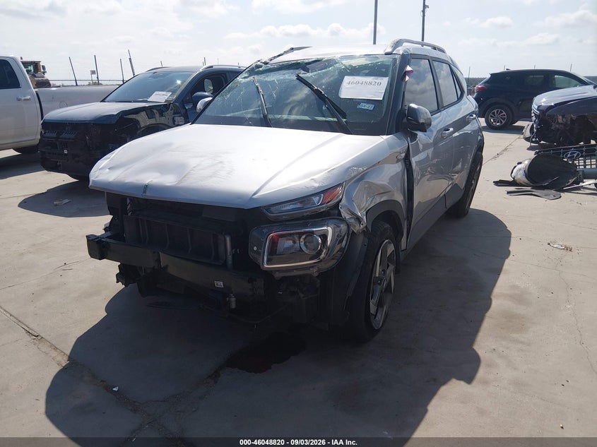 2021 HYUNDAI VENUE auction photo 2