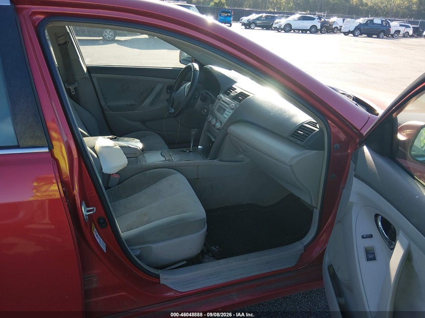 2011 TOYOTA CAMRY auction photo 5