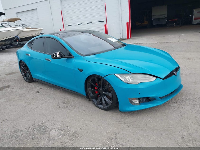 2015 TESLA MODEL S auction photo 1