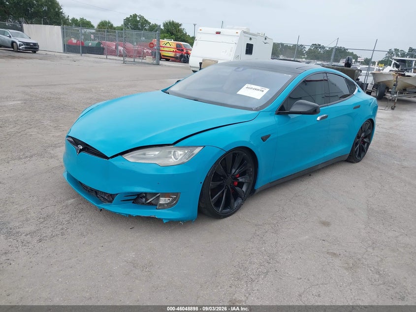 2015 TESLA MODEL S auction photo 2