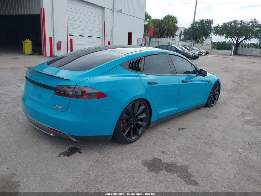 2015 TESLA MODEL S auction photo 4