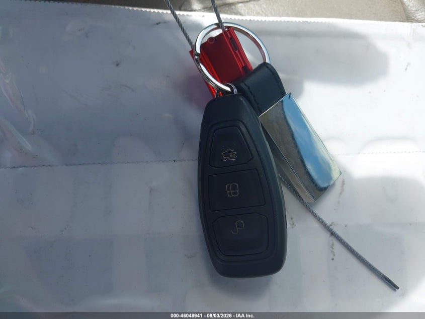 Фото 11 - FORD C-MAX HYBRID