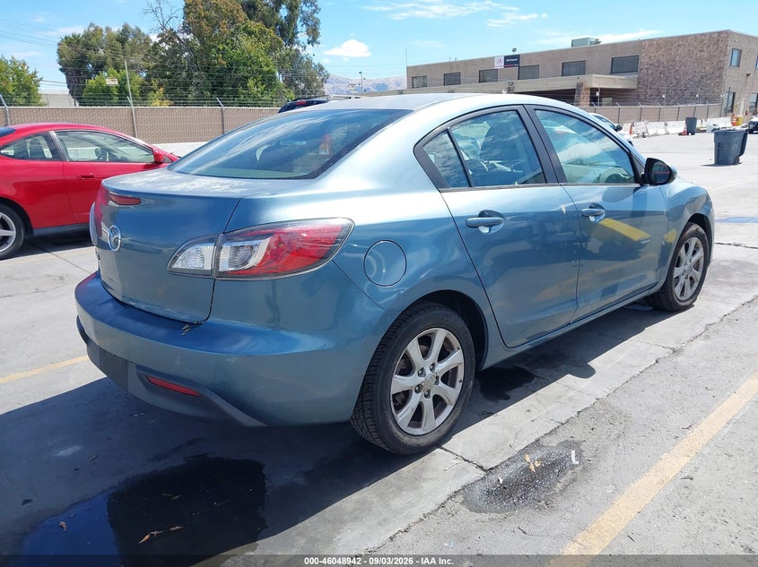 2011 MAZDA MAZDA3 auction photo 4