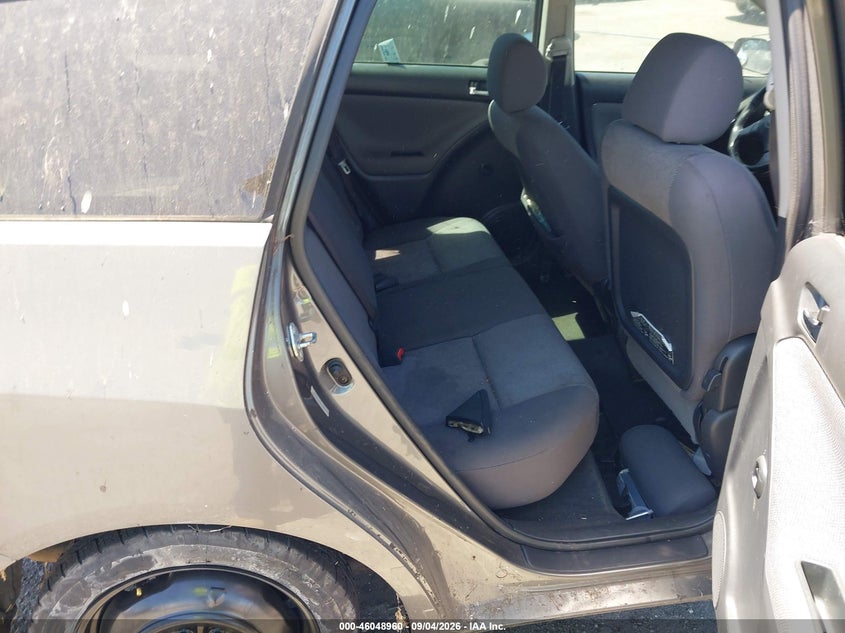 2004 TOYOTA MATRIX auction photo 8