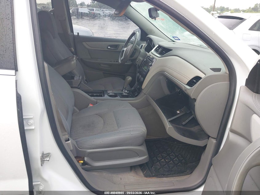 2017 CHEVROLET TRAVERSE auction photo 5