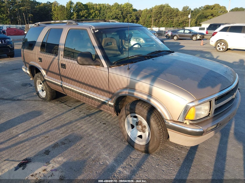 1997 CHEVROLET BLAZER auction photo 1