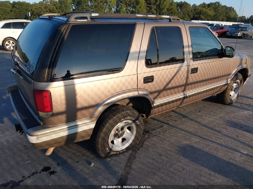 1997 CHEVROLET BLAZER auction photo 4