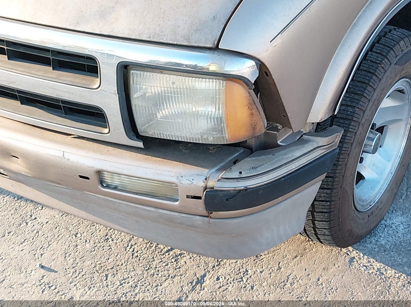 1997 CHEVROLET BLAZER auction photo 6