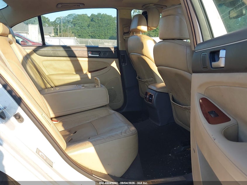 2013 HYUNDAI GENESIS auction photo 8