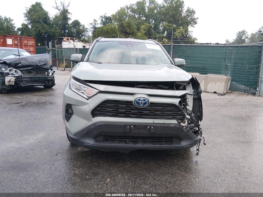 TOYOTA RAV4 HYBRID - zdjęcie 13