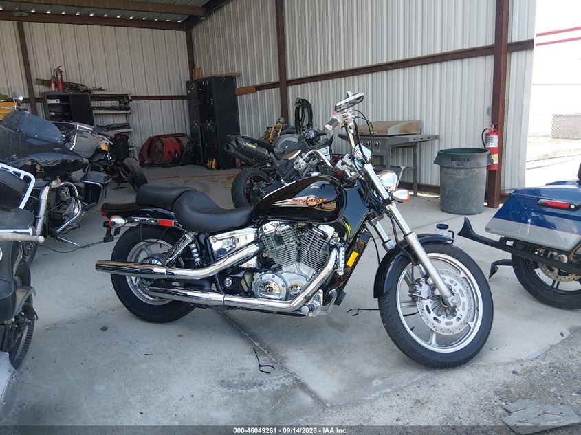 HONDA VT1100 2000