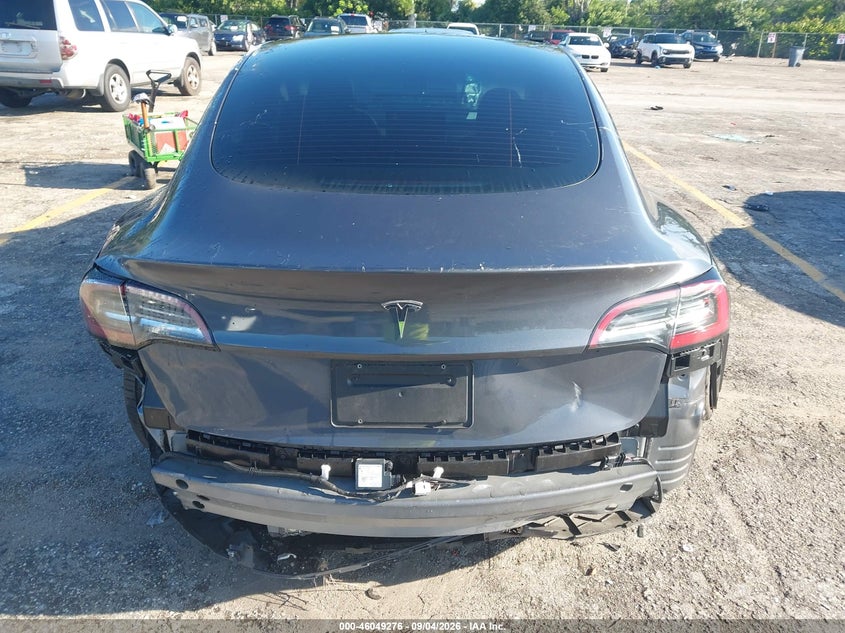 Фото 6 - TESLA MODEL 3