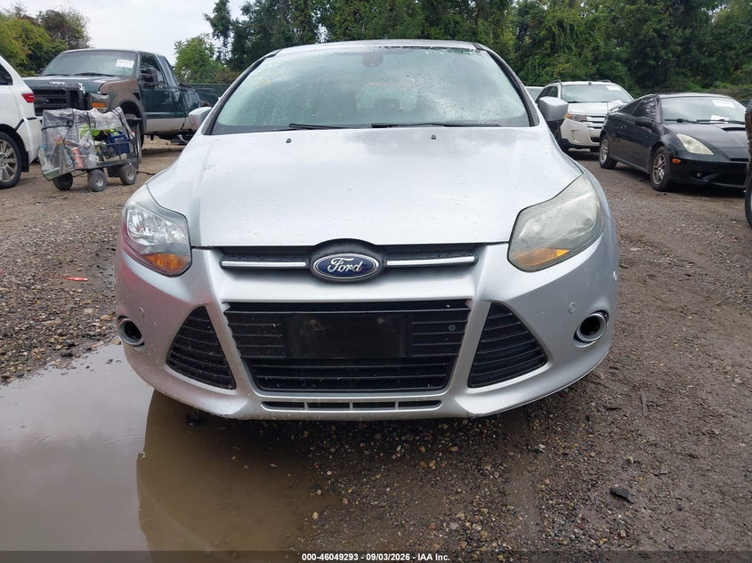 2012 FORD FOCUS auction photo 6