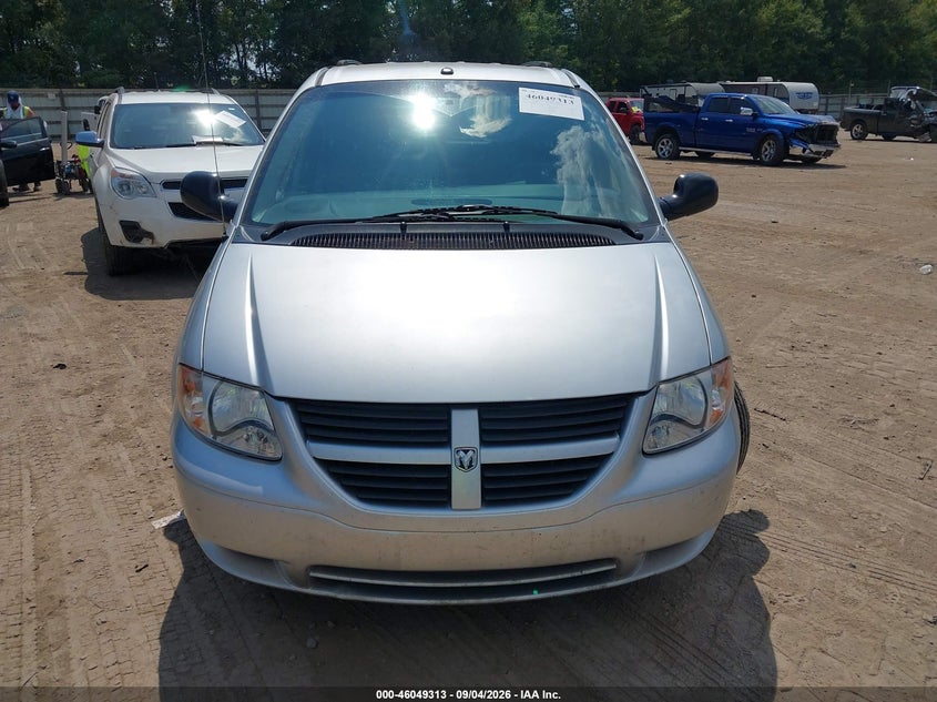 Фото 6 - DODGE GRAND CARAVAN