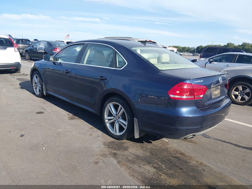 2015 VOLKSWAGEN PASSAT auction photo 3