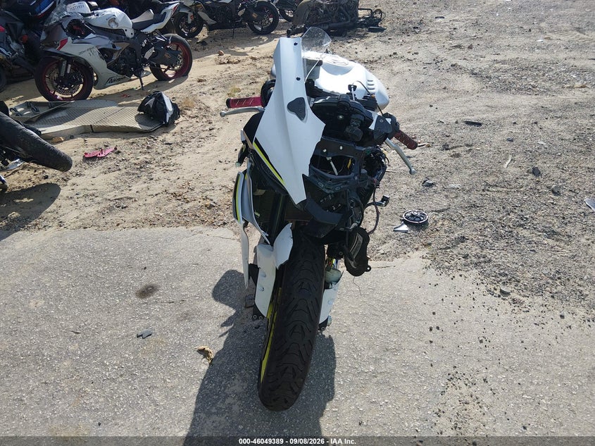 YAMAHA YZFR6 2017